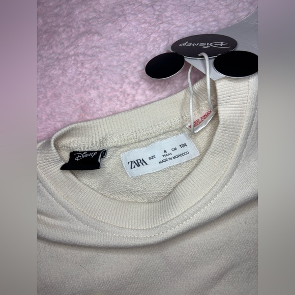 Zara Disney Minnie Mouse Girls Beige Pullover Sweatshirt Bow Accents Size 4 - Picture 4 of 4